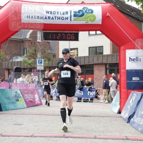 10.05.2026 - 8. Wedeler Halbmarathon Yannick Fuchs http://msf.ph/oto/9712887 10.05.2026 11:27:05 Ziel 60, 565, 967 meine-sportfotos.de