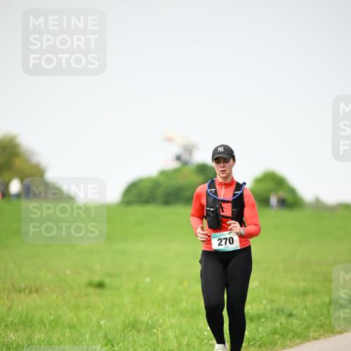 10.05.2026 - 8. Wedeler Halbmarathon Dr. Thomas Lammeyer http://msf.ph/oto/9712902 10.05.2026 12:10:54 Laufen 270 meine-sportfotos.de