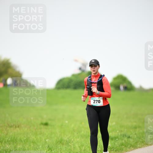 10.05.2026 - 8. Wedeler Halbmarathon Dr. Thomas Lammeyer http://msf.ph/oto/9712903 10.05.2026 12:10:55 Laufen 270 meine-sportfotos.de