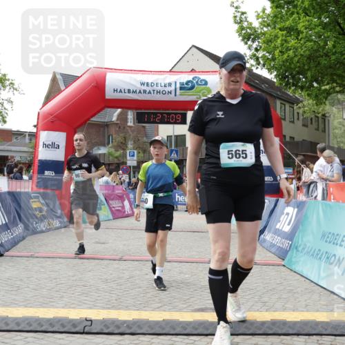 10.05.2026 - 8. Wedeler Halbmarathon Yannick Fuchs http://msf.ph/oto/9712910 10.05.2026 11:27:08 Ziel 60, 565, 967 meine-sportfotos.de