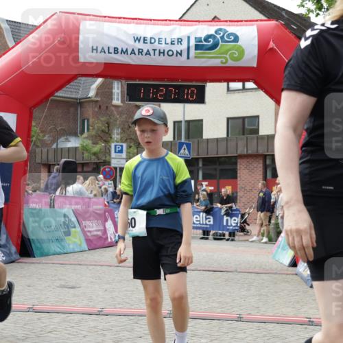 10.05.2026 - 8. Wedeler Halbmarathon Yannick Fuchs http://msf.ph/oto/9712916 10.05.2026 11:27:08 Ziel 60, 565, 967 meine-sportfotos.de