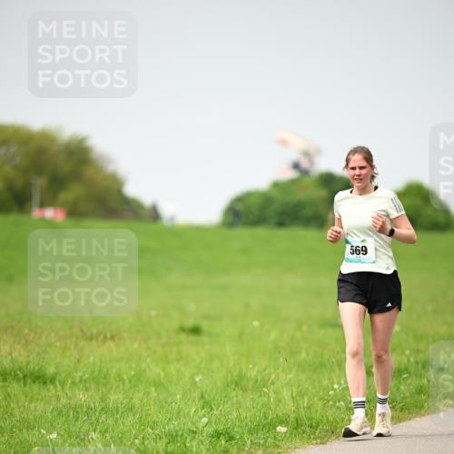 10.05.2026 - 8. Wedeler Halbmarathon Dr. Thomas Lammeyer http://msf.ph/oto/9712960 10.05.2026 12:11:34 Laufen 569 meine-sportfotos.de