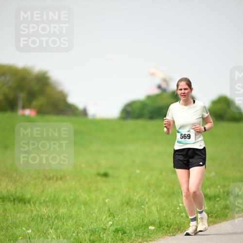 10.05.2026 - 8. Wedeler Halbmarathon Dr. Thomas Lammeyer http://msf.ph/oto/9712966 10.05.2026 12:11:34 Laufen 569 meine-sportfotos.de