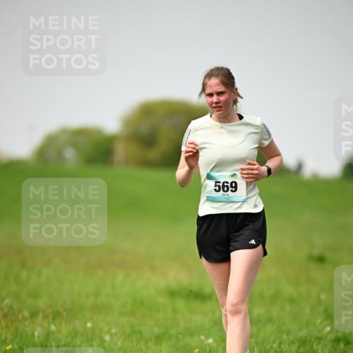 10.05.2026 - 8. Wedeler Halbmarathon Dr. Thomas Lammeyer http://msf.ph/oto/9712971 10.05.2026 12:11:37 Laufen 569 meine-sportfotos.de
