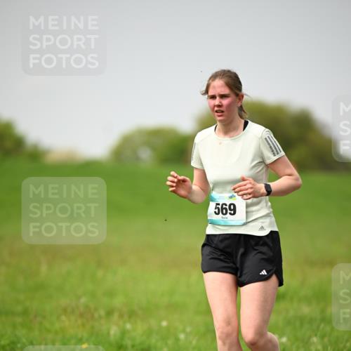 10.05.2026 - 8. Wedeler Halbmarathon Dr. Thomas Lammeyer http://msf.ph/oto/9712979 10.05.2026 12:11:38 Laufen 156, 569 meine-sportfotos.de