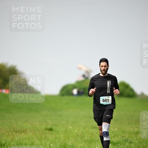 10.05.2026 - 8. Wedeler Halbmarathon Dr. Thomas Lammeyer http://msf.ph/oto/9712996 10.05.2026 12:11:58 Laufen 501 meine-sportfotos.de
