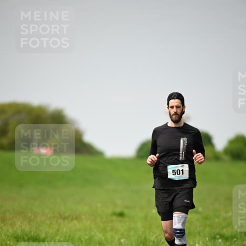 10.05.2026 - 8. Wedeler Halbmarathon Dr. Thomas Lammeyer http://msf.ph/oto/9713007 10.05.2026 12:11:59 Laufen 501 meine-sportfotos.de