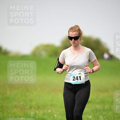 10.05.2026 - 8. Wedeler Halbmarathon Dr. Thomas Lammeyer http://msf.ph/oto/9713040 10.05.2026 12:12:36 Laufen 241 meine-sportfotos.de