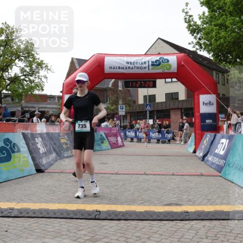 10.05.2026 - 8. Wedeler Halbmarathon Yannick Fuchs http://msf.ph/oto/9713044 10.05.2026 11:27:26 Ziel 735, 2151, 2224 meine-sportfotos.de