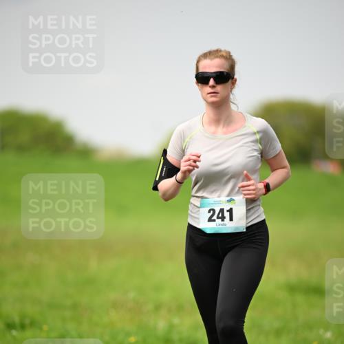 10.05.2026 - 8. Wedeler Halbmarathon Dr. Thomas Lammeyer http://msf.ph/oto/9713047 10.05.2026 12:12:36 Laufen 241 meine-sportfotos.de