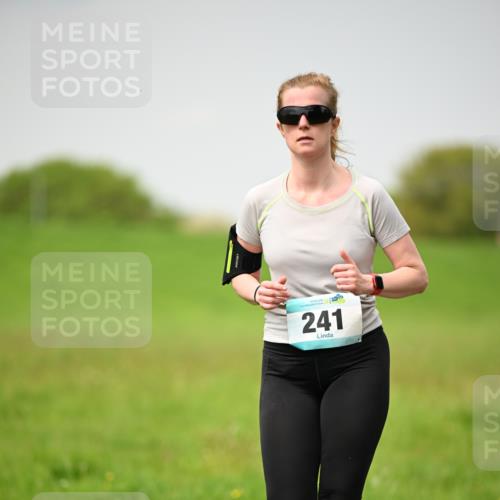 10.05.2026 - 8. Wedeler Halbmarathon Dr. Thomas Lammeyer http://msf.ph/oto/9713049 10.05.2026 12:12:37 Laufen 1956, 241 meine-sportfotos.de