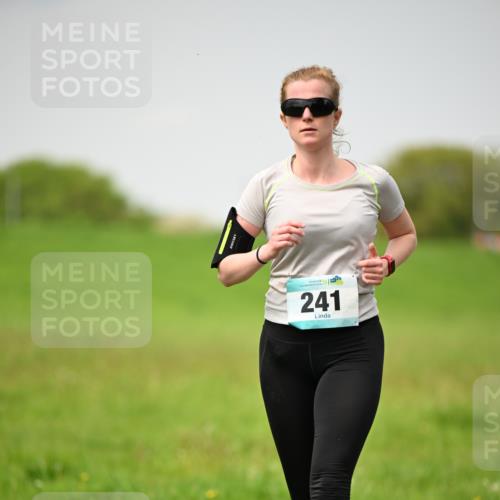 10.05.2026 - 8. Wedeler Halbmarathon Dr. Thomas Lammeyer http://msf.ph/oto/9713050 10.05.2026 12:12:36 Laufen 241 meine-sportfotos.de