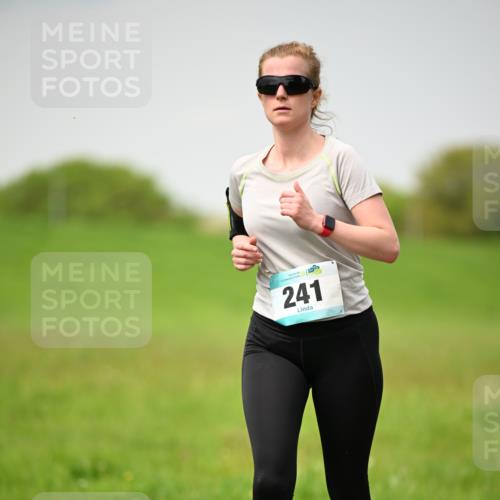 10.05.2026 - 8. Wedeler Halbmarathon Dr. Thomas Lammeyer http://msf.ph/oto/9713052 10.05.2026 12:12:37 Laufen 241 meine-sportfotos.de