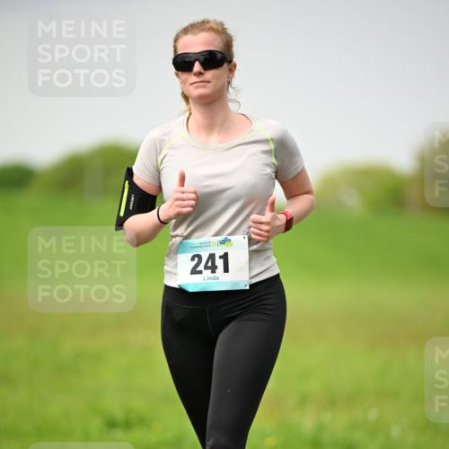 10.05.2026 - 8. Wedeler Halbmarathon Dr. Thomas Lammeyer http://msf.ph/oto/9713058 10.05.2026 12:12:37 Laufen 156, 241 meine-sportfotos.de