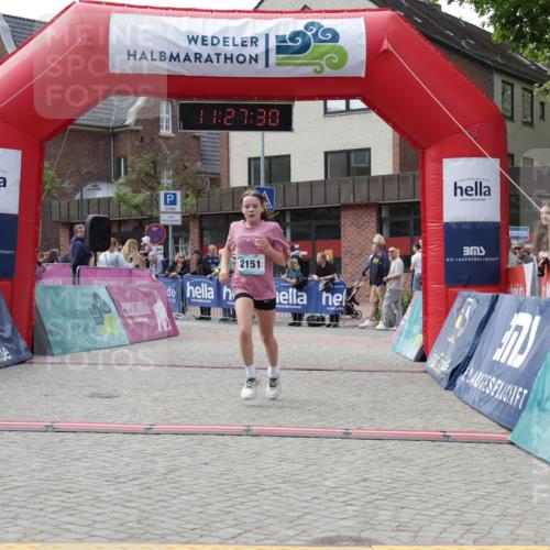 10.05.2026 - 8. Wedeler Halbmarathon Yannick Fuchs http://msf.ph/oto/9713064 10.05.2026 11:27:28 Ziel 735, 2151, 2224 meine-sportfotos.de