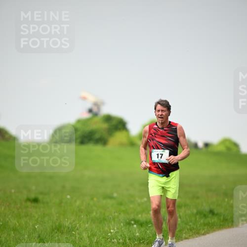 10.05.2026 - 8. Wedeler Halbmarathon Dr. Thomas Lammeyer http://msf.ph/oto/9713185 10.05.2026 12:13:22 Laufen  meine-sportfotos.de