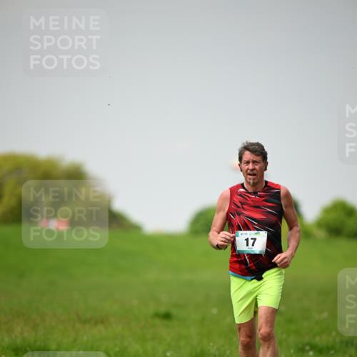 10.05.2026 - 8. Wedeler Halbmarathon Dr. Thomas Lammeyer http://msf.ph/oto/9713210 10.05.2026 12:13:24 Laufen 111 meine-sportfotos.de