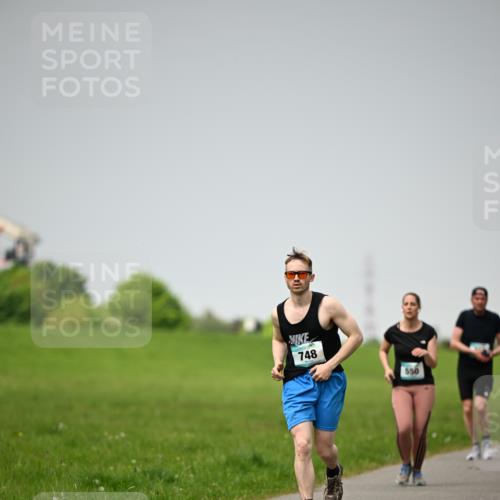 10.05.2026 - 8. Wedeler Halbmarathon Dr. Thomas Lammeyer http://msf.ph/oto/9713221 10.05.2026 12:13:27 Laufen 748, 550 meine-sportfotos.de