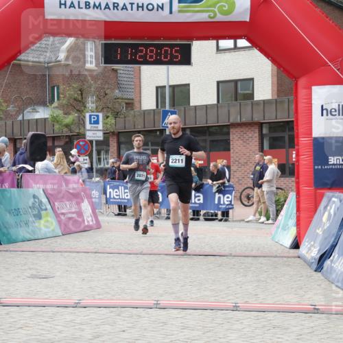 10.05.2026 - 8. Wedeler Halbmarathon Yannick Fuchs http://msf.ph/oto/9713253 10.05.2026 11:28:03 Ziel 882, 933, 2071, 2211 meine-sportfotos.de