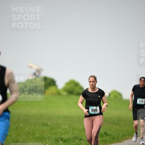 10.05.2026 - 8. Wedeler Halbmarathon Dr. Thomas Lammeyer http://msf.ph/oto/9713262 10.05.2026 12:13:32 Laufen 550, 210 meine-sportfotos.de