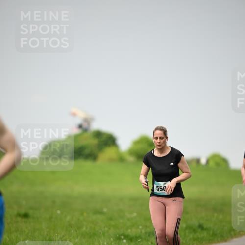 10.05.2026 - 8. Wedeler Halbmarathon Dr. Thomas Lammeyer http://msf.ph/oto/9713266 10.05.2026 12:13:32 Laufen 550 meine-sportfotos.de