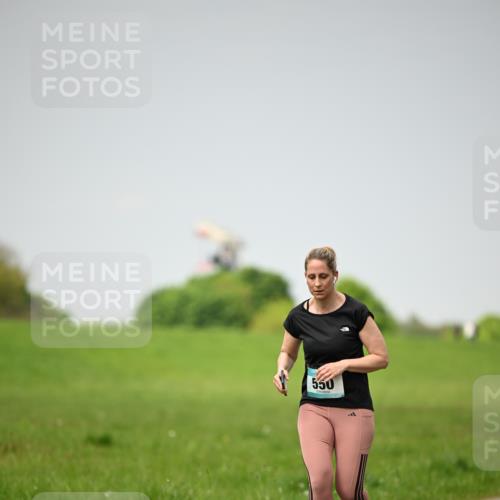 10.05.2026 - 8. Wedeler Halbmarathon Dr. Thomas Lammeyer http://msf.ph/oto/9713274 10.05.2026 12:13:33 Laufen 550 meine-sportfotos.de