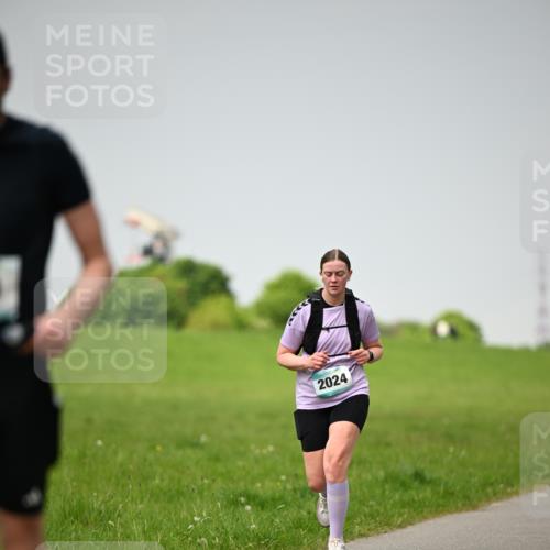 10.05.2026 - 8. Wedeler Halbmarathon Dr. Thomas Lammeyer http://msf.ph/oto/9713331 10.05.2026 12:13:41 Laufen 2024 meine-sportfotos.de