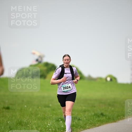 10.05.2026 - 8. Wedeler Halbmarathon Dr. Thomas Lammeyer http://msf.ph/oto/9713339 10.05.2026 12:13:42 Laufen 2024 meine-sportfotos.de