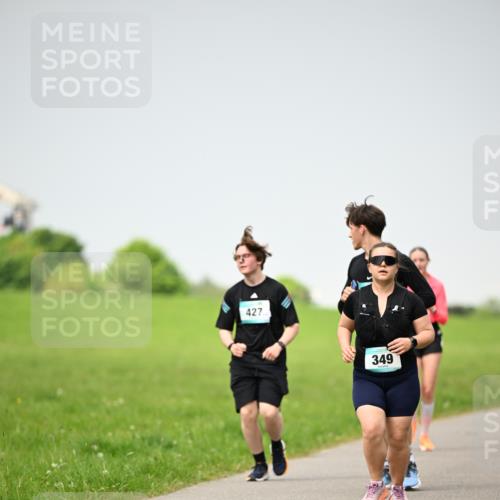 10.05.2026 - 8. Wedeler Halbmarathon Dr. Thomas Lammeyer http://msf.ph/oto/9713379 10.05.2026 12:14:00 Laufen 427, 349 meine-sportfotos.de