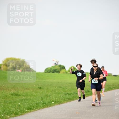 10.05.2026 - 8. Wedeler Halbmarathon Dr. Thomas Lammeyer http://msf.ph/oto/9713391 10.05.2026 12:14:01 Laufen 427, 349 meine-sportfotos.de