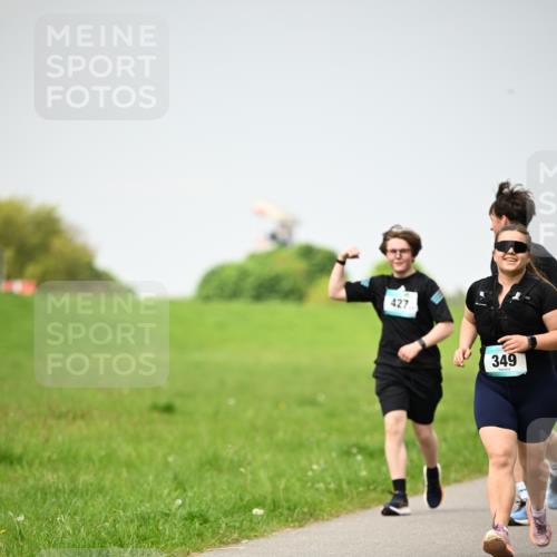 10.05.2026 - 8. Wedeler Halbmarathon Dr. Thomas Lammeyer http://msf.ph/oto/9713399 10.05.2026 12:14:02 Laufen 427, 349 meine-sportfotos.de