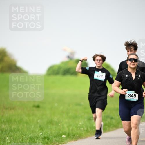 10.05.2026 - 8. Wedeler Halbmarathon Dr. Thomas Lammeyer http://msf.ph/oto/9713405 10.05.2026 12:14:02 Laufen 427, 349 meine-sportfotos.de