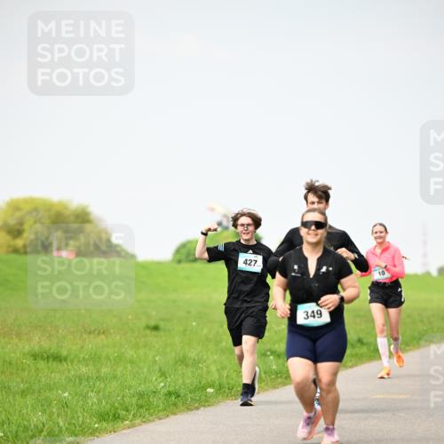 10.05.2026 - 8. Wedeler Halbmarathon Dr. Thomas Lammeyer http://msf.ph/oto/9713407 10.05.2026 12:14:03 Laufen 427, 349 meine-sportfotos.de