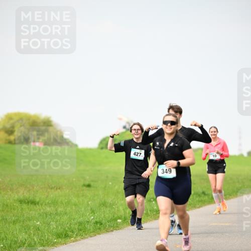 10.05.2026 - 8. Wedeler Halbmarathon Dr. Thomas Lammeyer http://msf.ph/oto/9713409 10.05.2026 12:14:03 Laufen 427, 349 meine-sportfotos.de