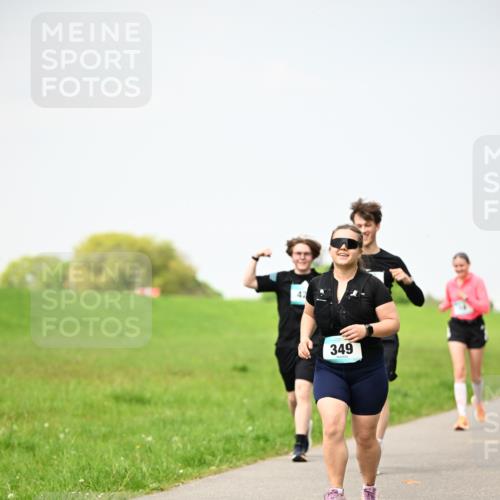 10.05.2026 - 8. Wedeler Halbmarathon Dr. Thomas Lammeyer http://msf.ph/oto/9713412 10.05.2026 12:14:04 Laufen 349 meine-sportfotos.de