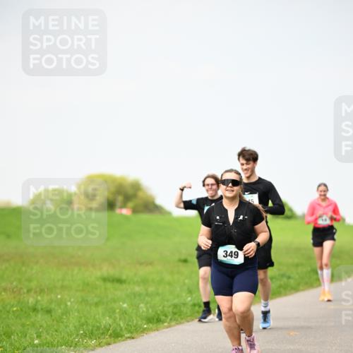 10.05.2026 - 8. Wedeler Halbmarathon Dr. Thomas Lammeyer http://msf.ph/oto/9713415 10.05.2026 12:14:04 Laufen 349 meine-sportfotos.de