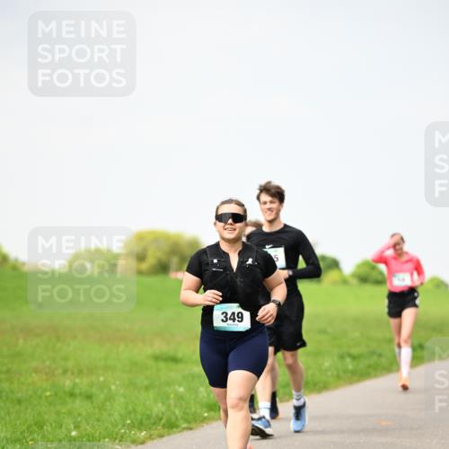 10.05.2026 - 8. Wedeler Halbmarathon Dr. Thomas Lammeyer http://msf.ph/oto/9713423 10.05.2026 12:14:05 Laufen 349 meine-sportfotos.de