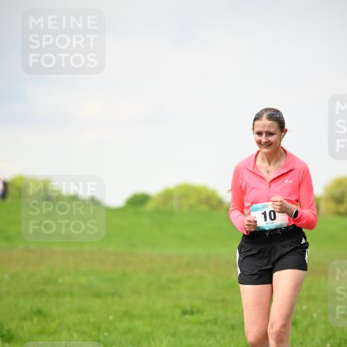10.05.2026 - 8. Wedeler Halbmarathon Dr. Thomas Lammeyer http://msf.ph/oto/9713459 10.05.2026 12:14:10 Laufen  meine-sportfotos.de