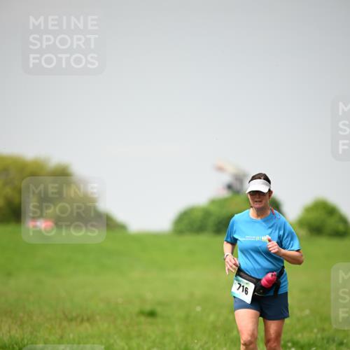 10.05.2026 - 8. Wedeler Halbmarathon Dr. Thomas Lammeyer http://msf.ph/oto/9713477 10.05.2026 12:14:23 Laufen 716 meine-sportfotos.de