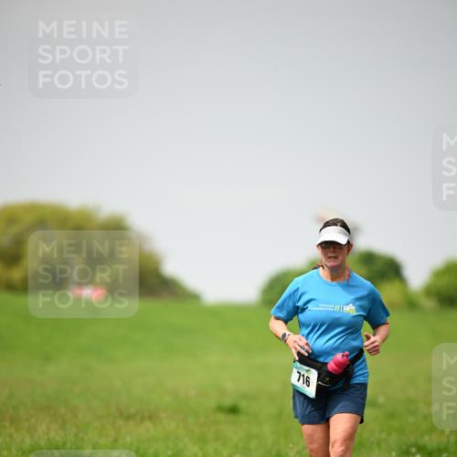 10.05.2026 - 8. Wedeler Halbmarathon Dr. Thomas Lammeyer http://msf.ph/oto/9713483 10.05.2026 12:14:23 Laufen 716 meine-sportfotos.de