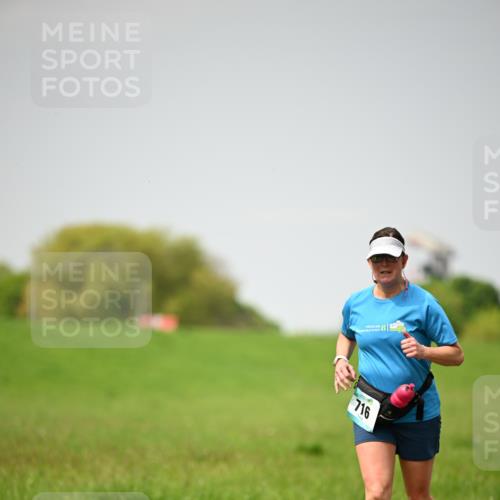 10.05.2026 - 8. Wedeler Halbmarathon Dr. Thomas Lammeyer http://msf.ph/oto/9713486 10.05.2026 12:14:23 Laufen 716 meine-sportfotos.de