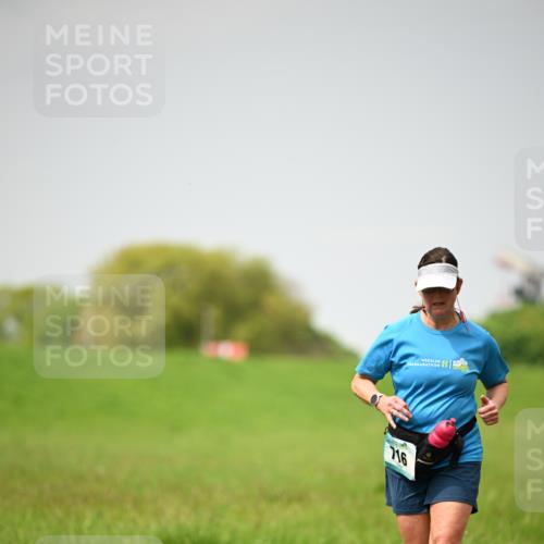 10.05.2026 - 8. Wedeler Halbmarathon Dr. Thomas Lammeyer http://msf.ph/oto/9713492 10.05.2026 12:14:24 Laufen 815, 716 meine-sportfotos.de