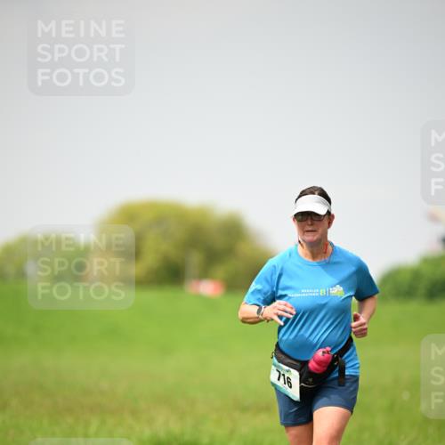 10.05.2026 - 8. Wedeler Halbmarathon Dr. Thomas Lammeyer http://msf.ph/oto/9713497 10.05.2026 12:14:24 Laufen 716 meine-sportfotos.de