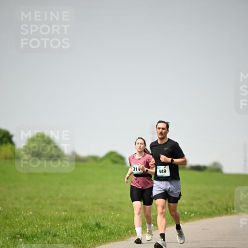 10.05.2026 - 8. Wedeler Halbmarathon Dr. Thomas Lammeyer http://msf.ph/oto/9713514 10.05.2026 12:14:33 Laufen 314, 449 meine-sportfotos.de