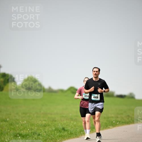 10.05.2026 - 8. Wedeler Halbmarathon Dr. Thomas Lammeyer http://msf.ph/oto/9713518 10.05.2026 12:14:33 Laufen 314, 449 meine-sportfotos.de