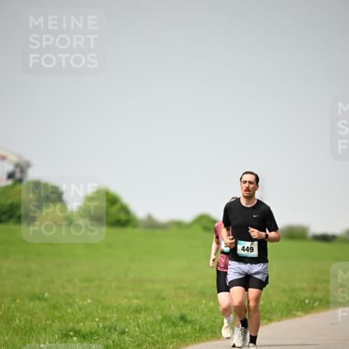 10.05.2026 - 8. Wedeler Halbmarathon Dr. Thomas Lammeyer http://msf.ph/oto/9713521 10.05.2026 12:14:34 Laufen 449 meine-sportfotos.de