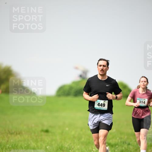 10.05.2026 - 8. Wedeler Halbmarathon Dr. Thomas Lammeyer http://msf.ph/oto/9713555 10.05.2026 12:14:36 Laufen 449, 314 meine-sportfotos.de