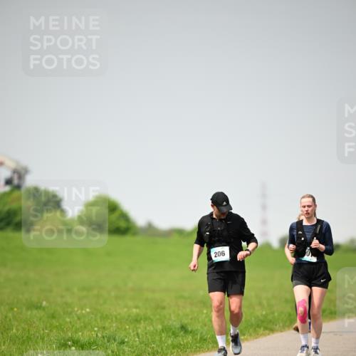 10.05.2026 - 8. Wedeler Halbmarathon Dr. Thomas Lammeyer http://msf.ph/oto/9713587 10.05.2026 12:15:31 Laufen 206 meine-sportfotos.de