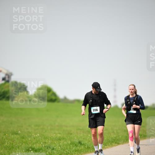 10.05.2026 - 8. Wedeler Halbmarathon Dr. Thomas Lammeyer http://msf.ph/oto/9713591 10.05.2026 12:15:31 Laufen 206 meine-sportfotos.de