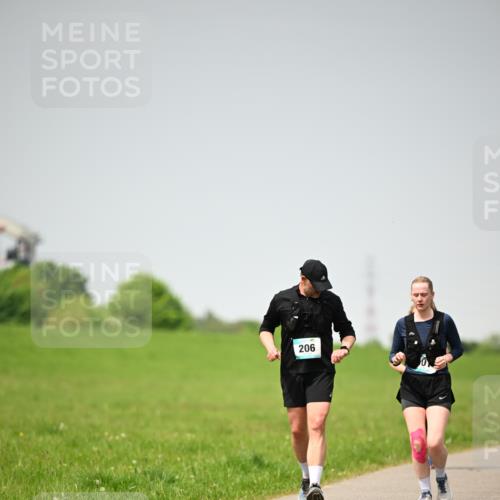 10.05.2026 - 8. Wedeler Halbmarathon Dr. Thomas Lammeyer http://msf.ph/oto/9713594 10.05.2026 12:15:32 Laufen 206 meine-sportfotos.de